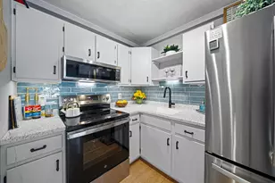 9 Swiftwater Dr, Allenstown, NH 03275 - Photo 5