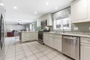 19 Viola Cir, Seabrook, NH 03874 - Photo 31