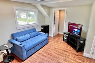 13 Main St, Plaistow, NH 03865 - Photo 9