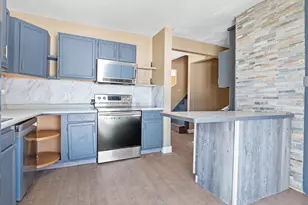 14 Artillery Ln, Nashua, NH 03064 - Photo 7