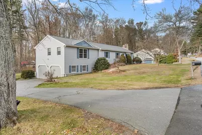 21 Berry Road, Derry, NH 03038 - Photo 3