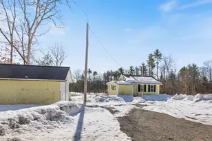 19 Maple Ave, Newton, NH 03858 - Photo 27