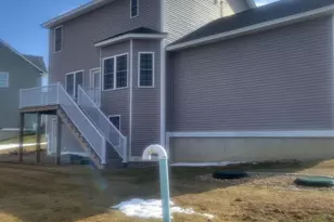 146 Brookview Dr, Hooksett, NH 03106 - Photo 5