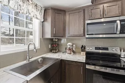 7 Pinecrest Circle, Allenstown, NH 03275 - Photo 5