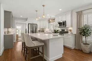 27 Mulberry Ln, Epping, NH 03042 - Photo 7