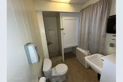 292 West Street, Pittsfield, MA 01201 - Photo 13