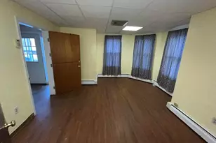 292 West St, Pittsfield, MA 01201 - Photo 5