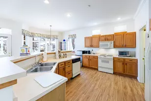 27 Fountain Way, Lebanon, NH 03784 - Photo 9