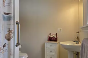 35 Collins Landing Rd, Weare, NH 03281 - Photo 13