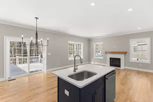 16 Porch Lgt Dr, Dover, NH 03820 - Photo 9