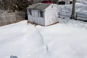 56 Sprague St, Manchester, NH 03103 - Photo 3