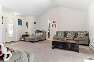 21 Barrington Cir, Ossipee, NH 03814 - Photo 7