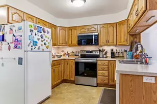 21 Barrington Cir, Ossipee, NH 03814 - Photo 3