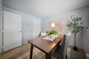 905 Mammoth Rd, Manchester, NH 03104 - Photo 13