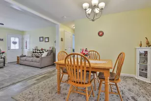 21 Fairfield Dr, Concord, NH 03301 - Photo 11