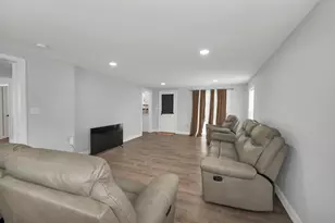 151 Tolles St, Nashua, NH 03064 - Photo 17