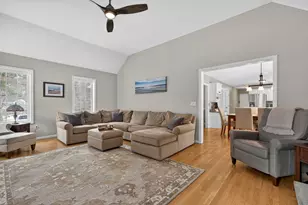 38 Buckingham Dr, Londonderry, NH 03053 - Photo 17