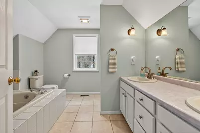 38 Buckingham Drive, Londonderry, NH 03053 - Photo 31