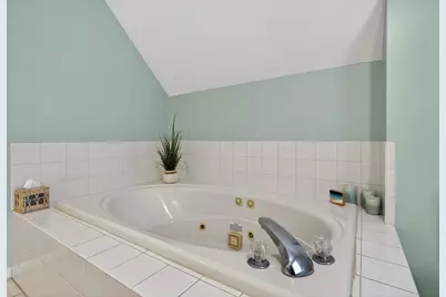 38 Buckingham Drive, Londonderry, NH 03053 - Photo 33