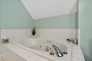 38 Buckingham Dr, Londonderry, NH 03053 - Photo 33