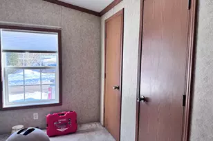 27 Fairway Ave, Newport, NH 03773 - Photo 9