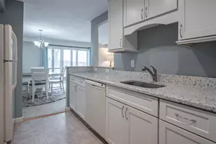 33 Spit Brook Rd, Nashua, NH 03060 - Photo 3