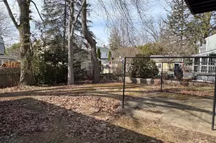 274 Ray St, Manchester, NH 03104 - Photo 13