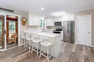 674 Elm St, Laconia, NH 03246 - Photo 13