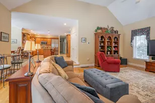 31 Bear Run Dr, Litchfield, NH 03052 - Photo 17