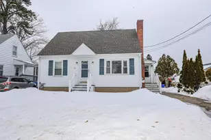 21 Erie St, Manchester, NH 03102 - Photo 3