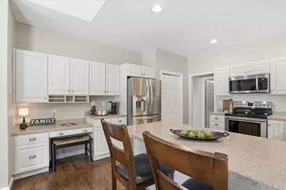 29 Hancock Drive, Bedford, NH 03110 - Photo 15