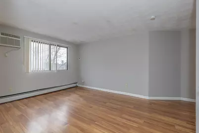 525 Calef Road #22, Manchester, NH 03103 - Photo 9