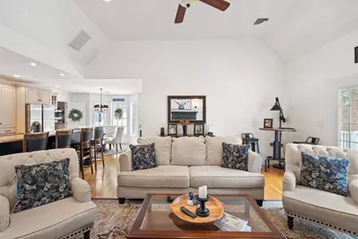 17 Canterbury Court, Salem, NH 03079 - Photo 9