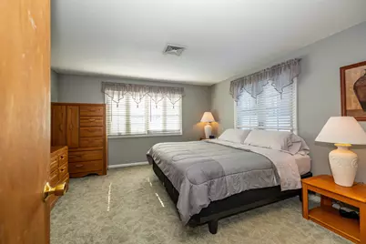 521 Fox Hollow Drive, Hudson, NH 03051 - Photo 15