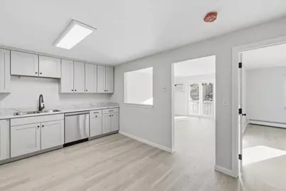 4 Knightsbridge Drive #206, Nashua, NH 03063 - Photo 3