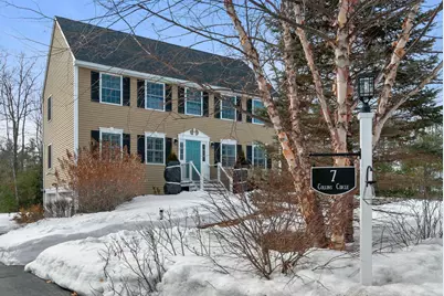 7 Collins Circle, Rochester, NH 03867 - Photo 3