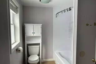 38 Belair St, Manchester, NH 03103 - Photo 9