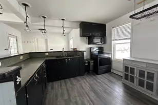 38 Belair St, Manchester, NH 03103 - Photo 15