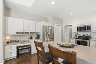 29 Hancock Dr, Bedford, NH 03110 - Photo 15