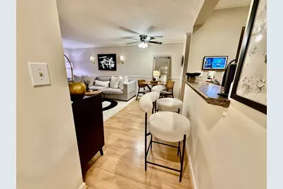 185 Eastern Avenue #202, Manchester, NH 03104 - Photo 11