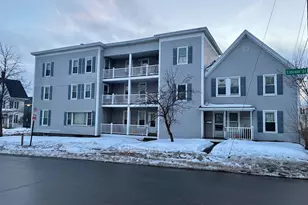 346 Lake Ave, Manchester, NH 03103 - Photo 1