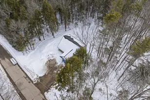 23 Bessie Leavitt Ln, New Boston, NH 03070 - Photo 3