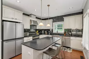 4 Black Bear Ct, Lebanon, NH 03766 - Photo 9