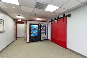 470 Silver St, Manchester, NH 03103 - Photo 27