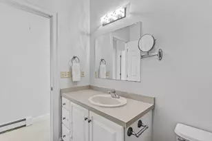 592 Page Rd, Bow, NH 03304 - Photo 29