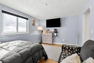 555 Calef Rd, Manchester, NH 03103 - Photo 15