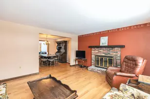 23 Estate Dr, Manchester, NH 03104 - Photo 5