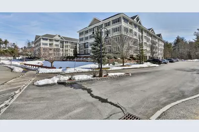 10 Braemoor Woods Road #401, Salem, NH 03079 - Photo 1