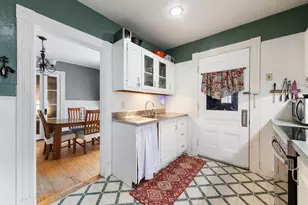 22 Belknap St, Laconia, NH 03246 - Photo 7