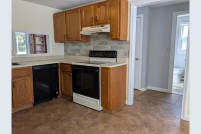 165 Bunker Hill Avenue #2, Stratham, NH 03885 - Photo 3